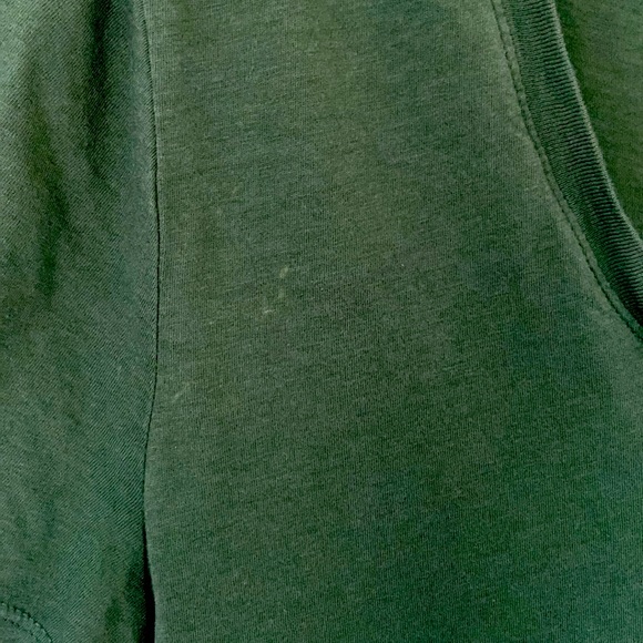 Bundle of 2 A New Day Small V-neck scoop neck tees (green and black). Size small - Picture 6 of 6